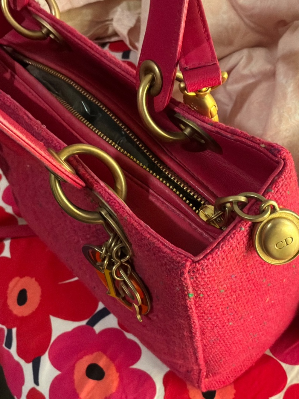 Pink tweed Lady Dior with multicolor charms and fabric - Picture 5 of 14